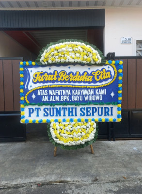 Papan Bunga Duka di Sungai Miai